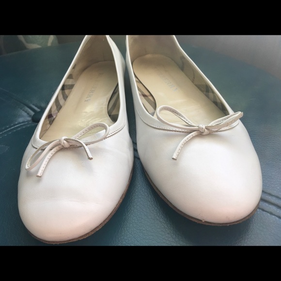 Burberry flats - Picture 3 of 8